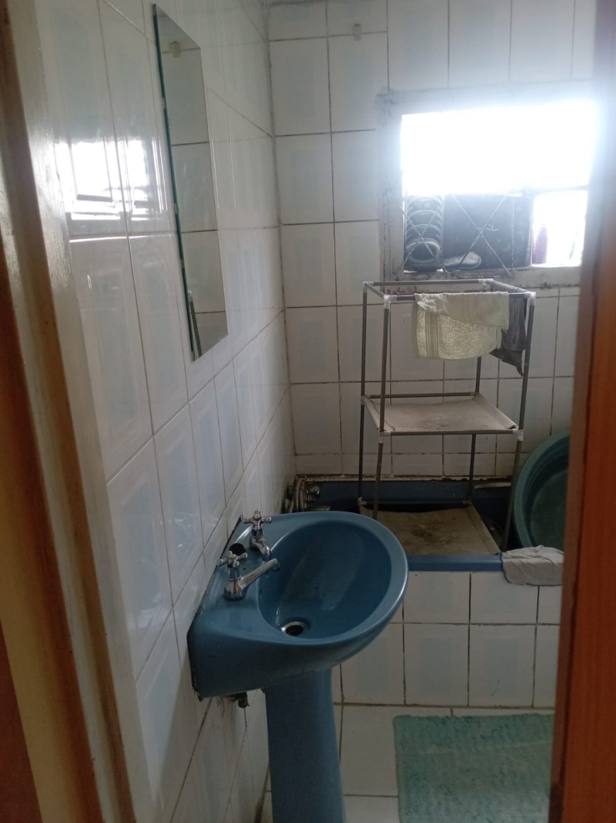 2 Bedroom Property for Sale in Mdantsane Nu 13 Eastern Cape